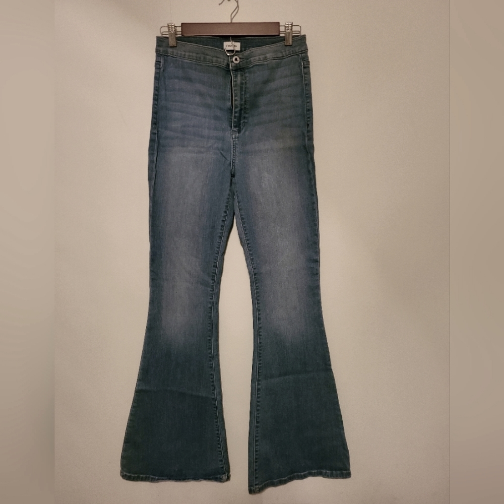 High wasted jeans